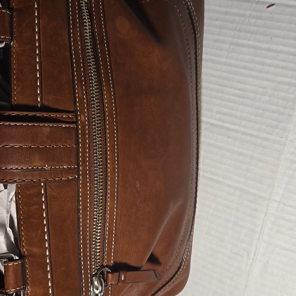 Coach Hamilton - Picture 4 of 12